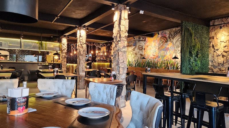 La Farina Pizzeria Napoletana