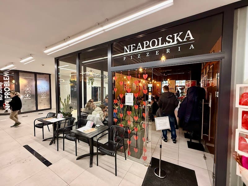 NEAPOLSKA PIZZERIA