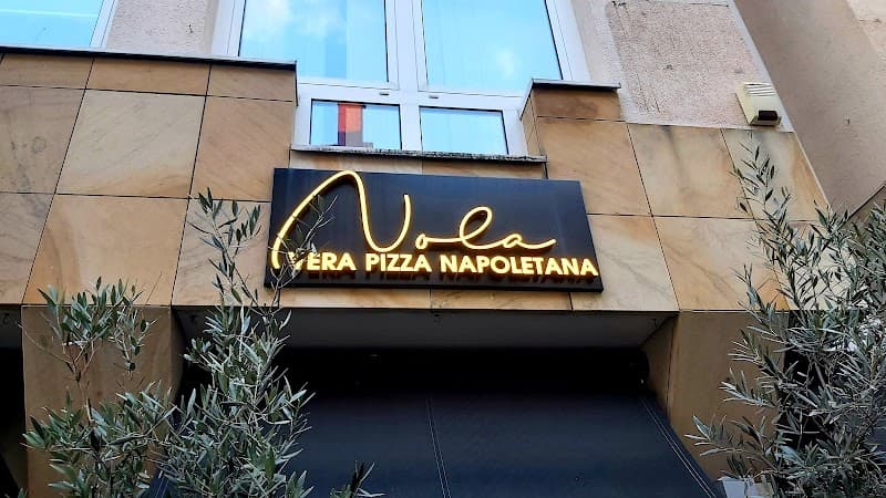 Nola Neapolitanische Pizza & Weinbar